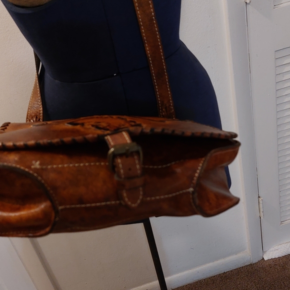 Patricia Nash Tan Leather Crossbody Bag with Floral Design - Picture 6 of 10